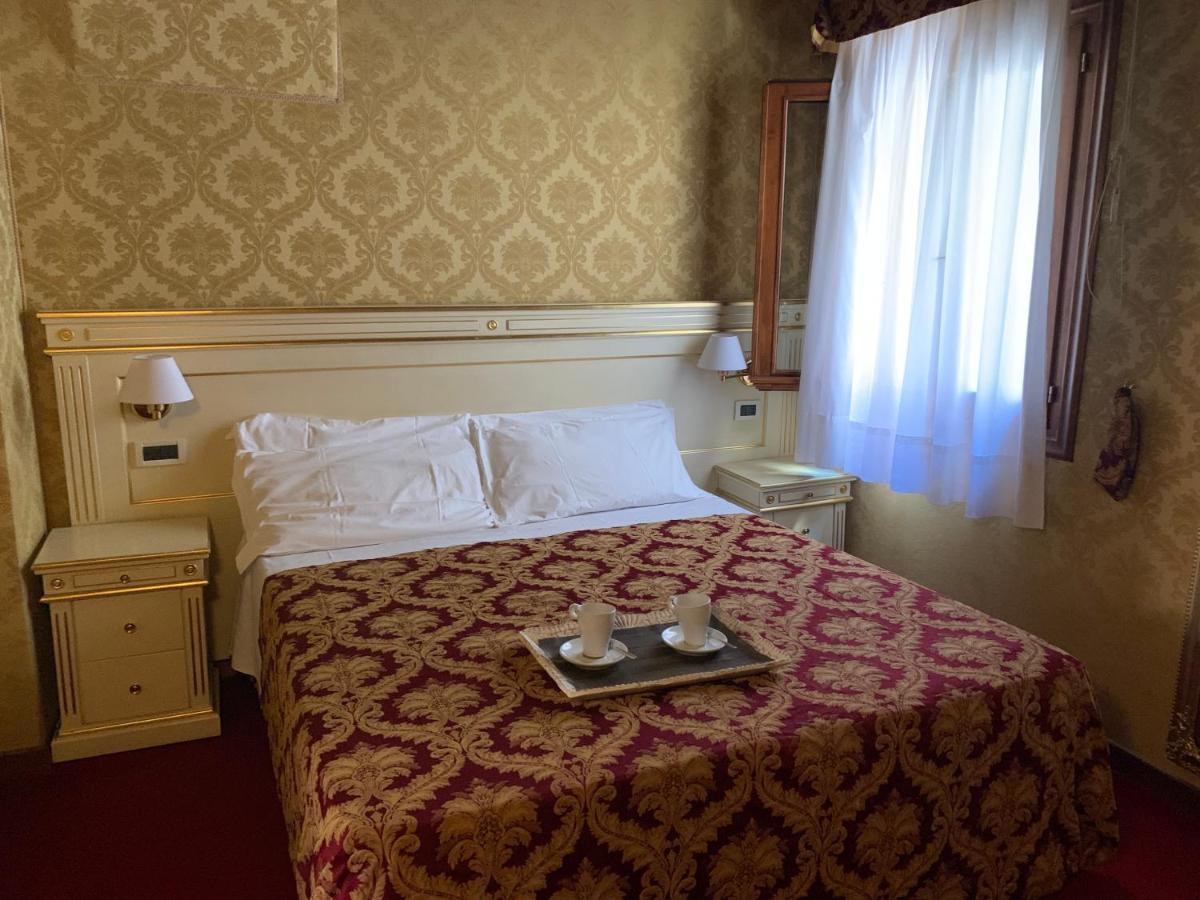Casa Margot Hotel Venesia Bagian luar foto