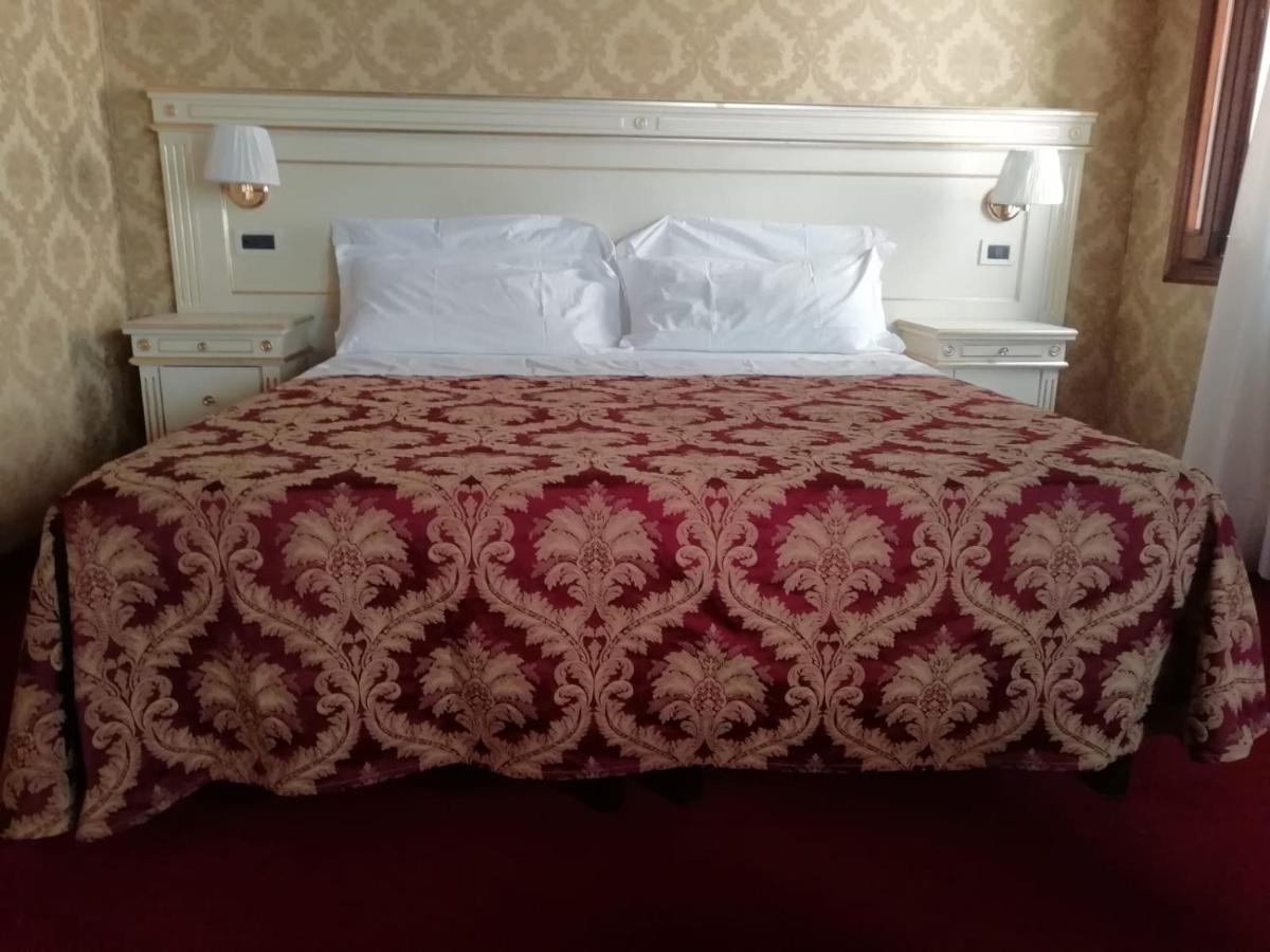 Casa Margot Hotel Venesia Bagian luar foto