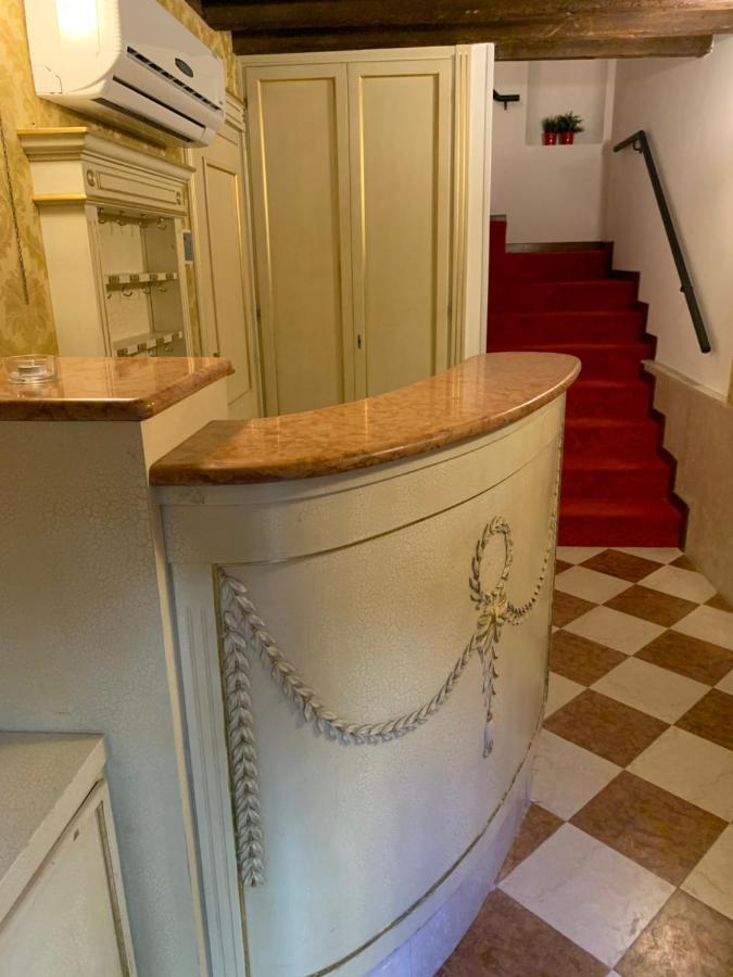 Casa Margot Hotel Venesia Bagian luar foto